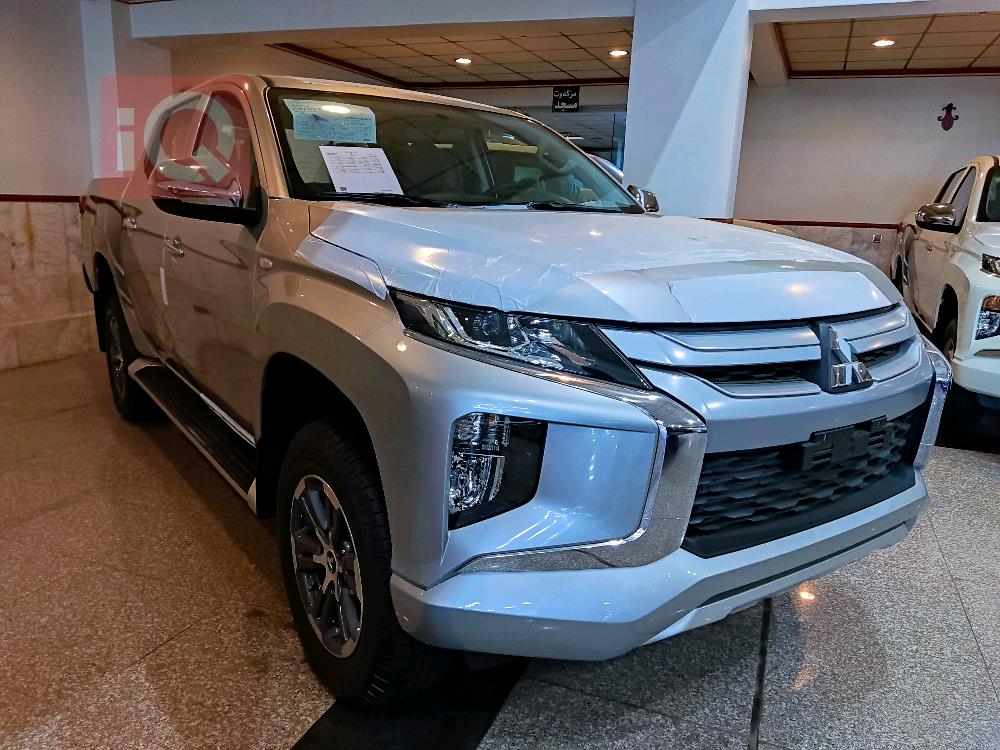 میتسوبیشی L200